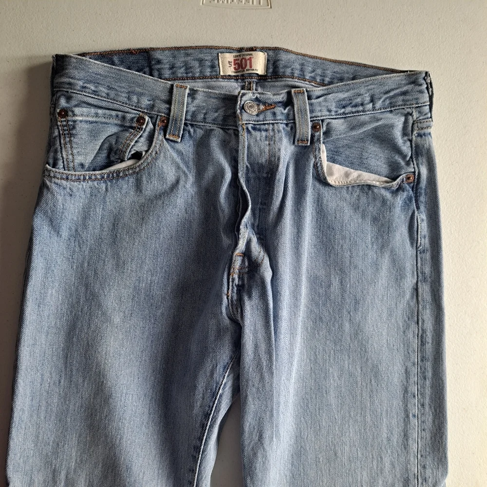 Levi's 501 light wash vintage jeans